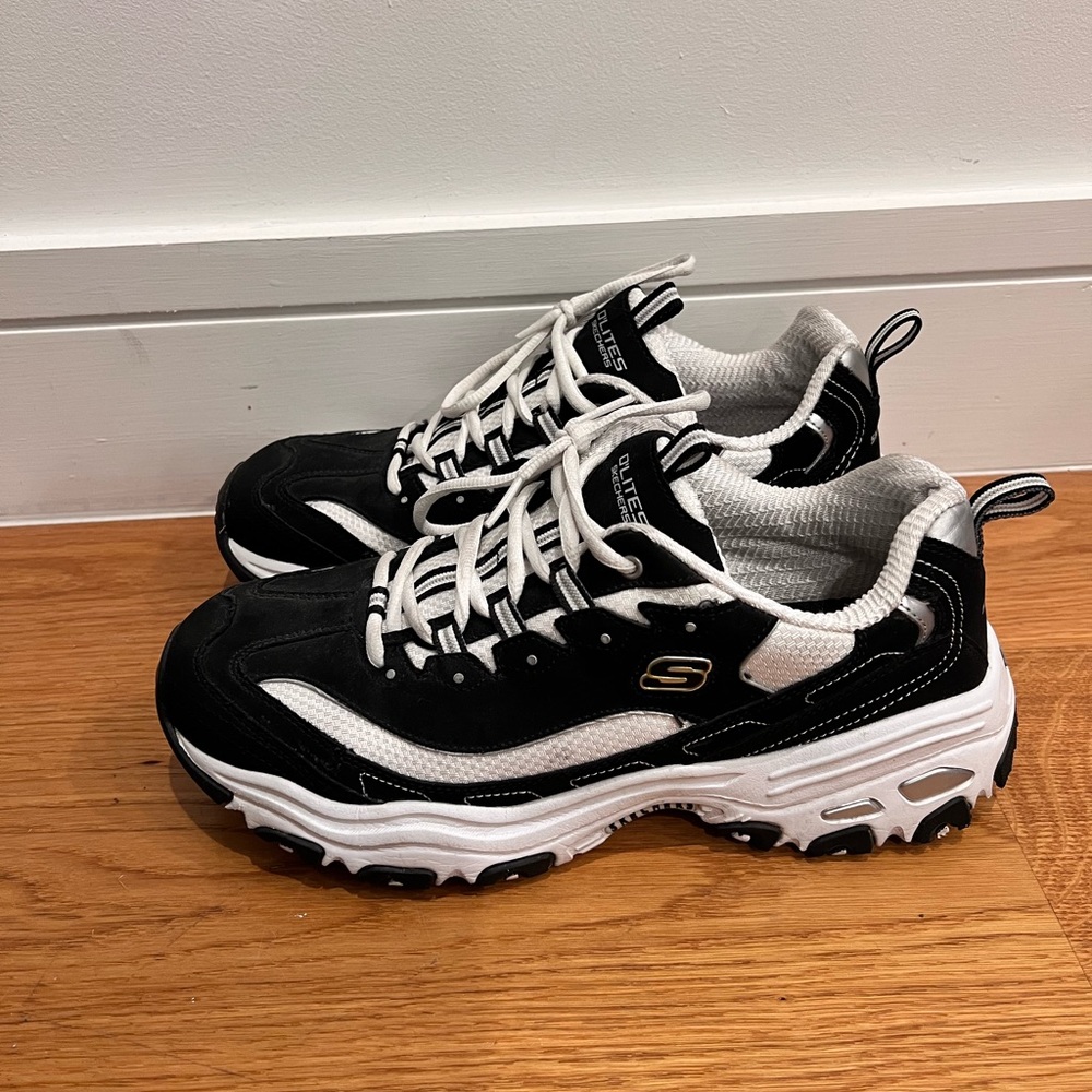 Men’s Skechers D’Lites Sneakers (Size 10) worn only once